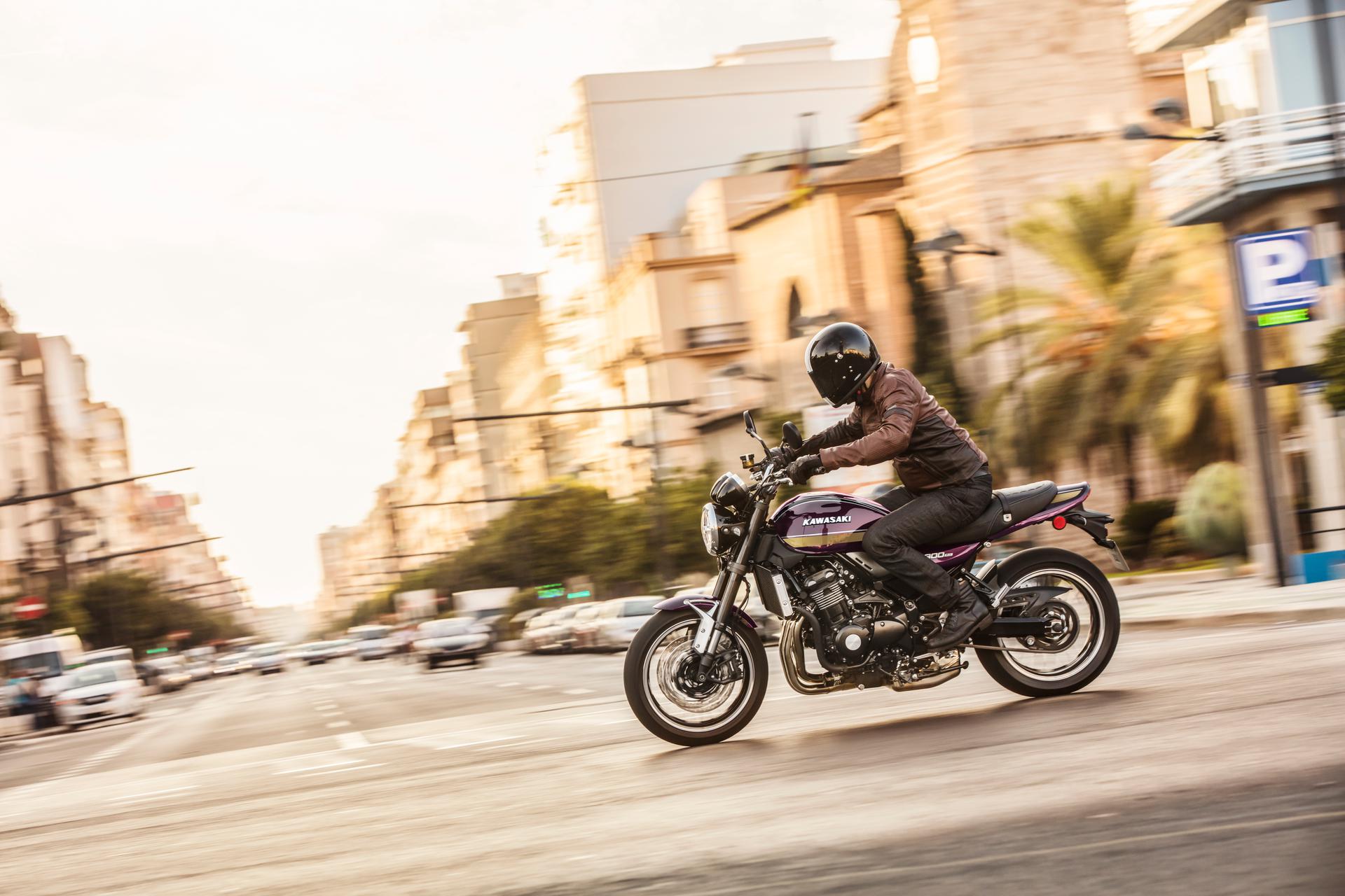 Z900RS A2 — detalle trasero