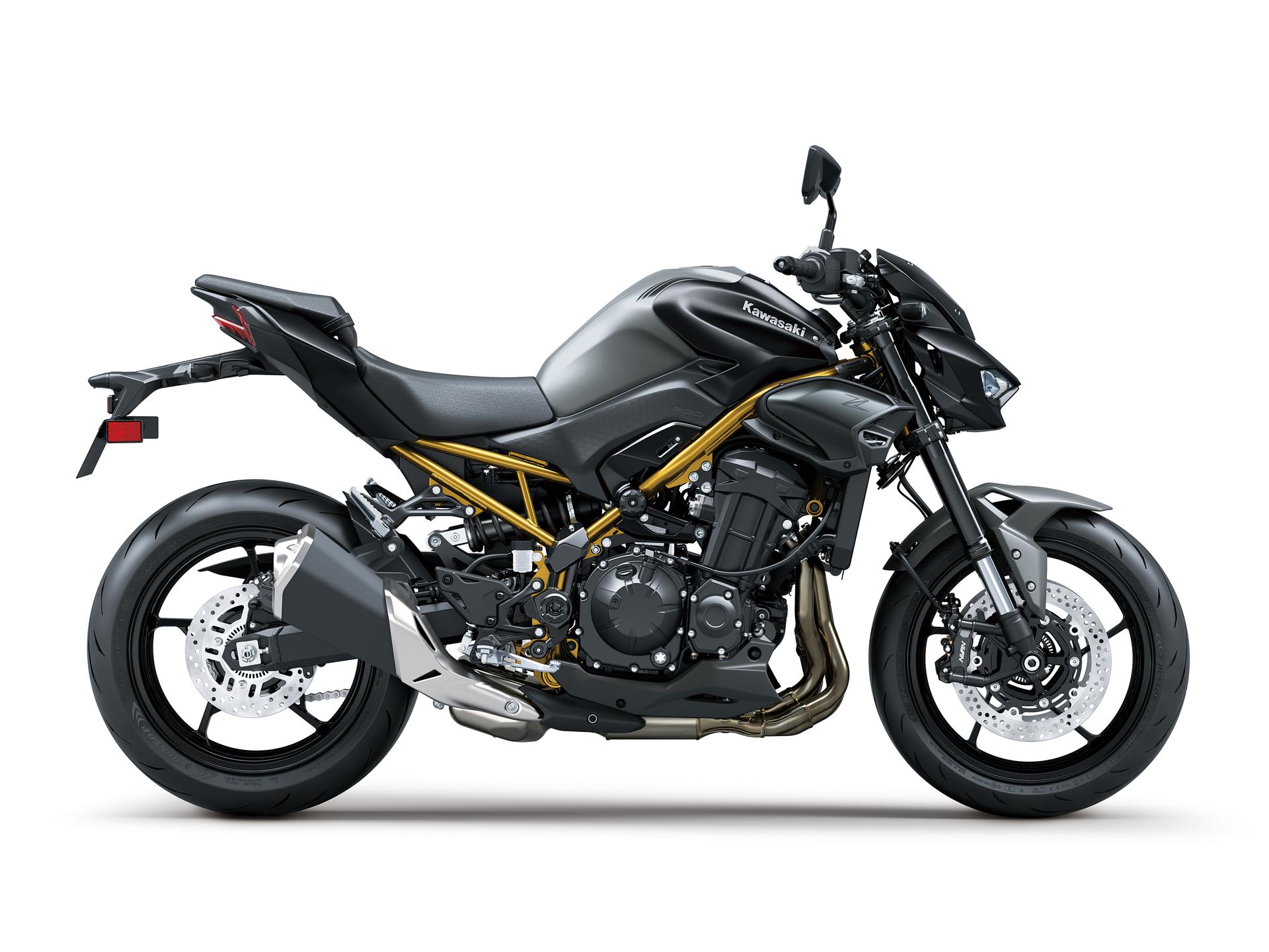 Z900 2026 — vista lateral derecha