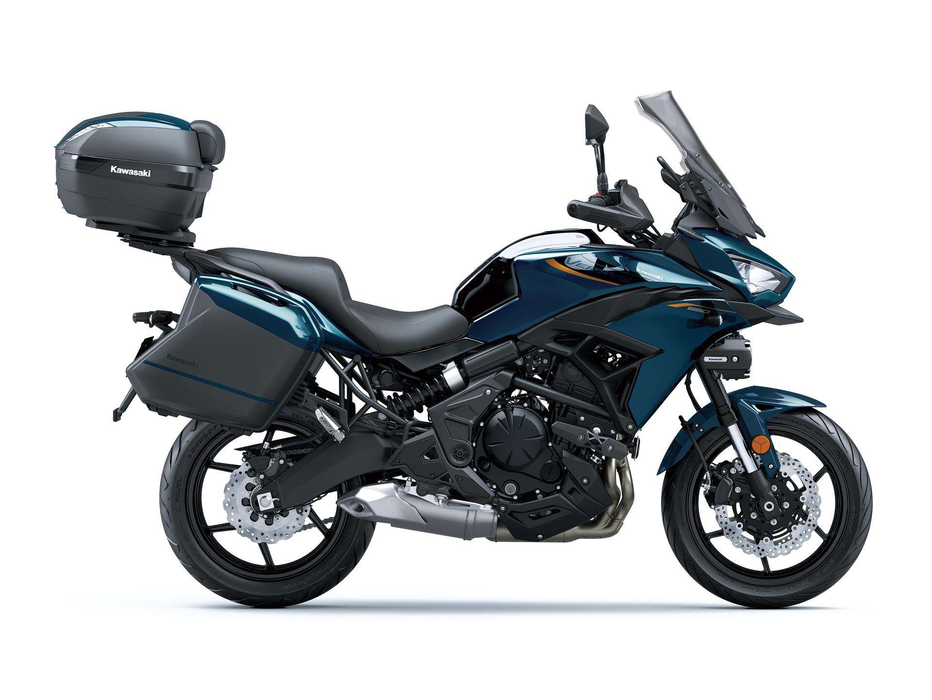 Versys 650 2026 — vista frontal derecha