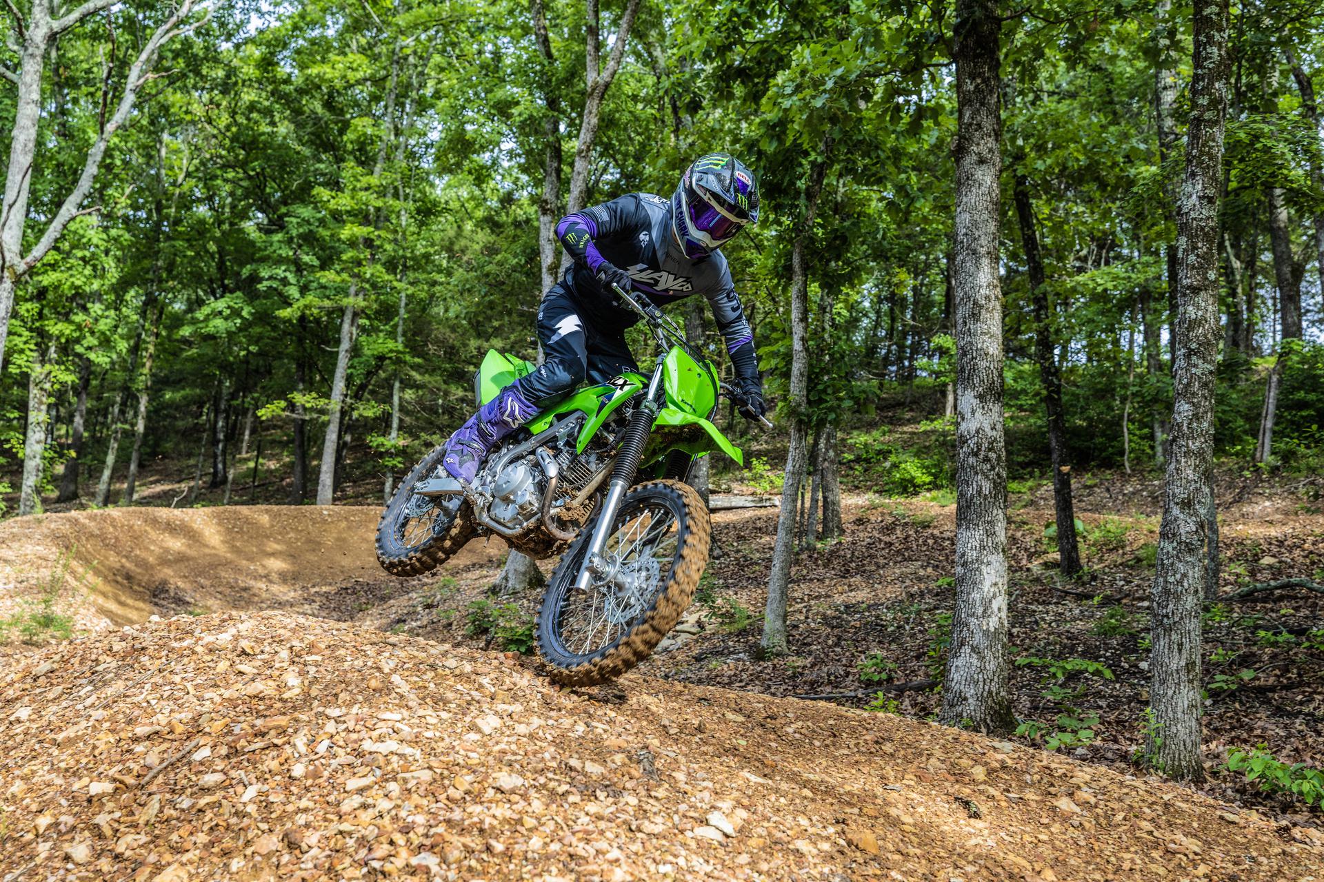 KLX230R S 2026 — detalle frontal