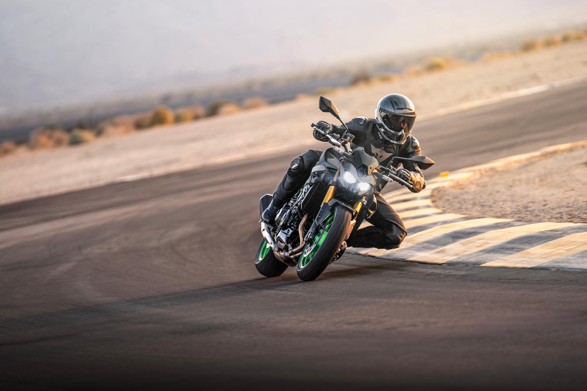 Z900 SE 2026 — galeria accion 3