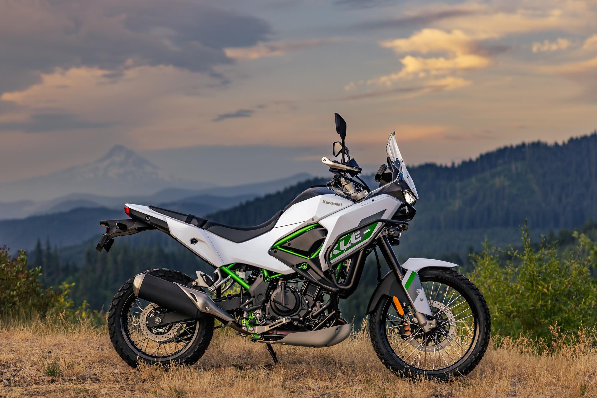 KLE500 SE 2026 — detalle lateral trasero