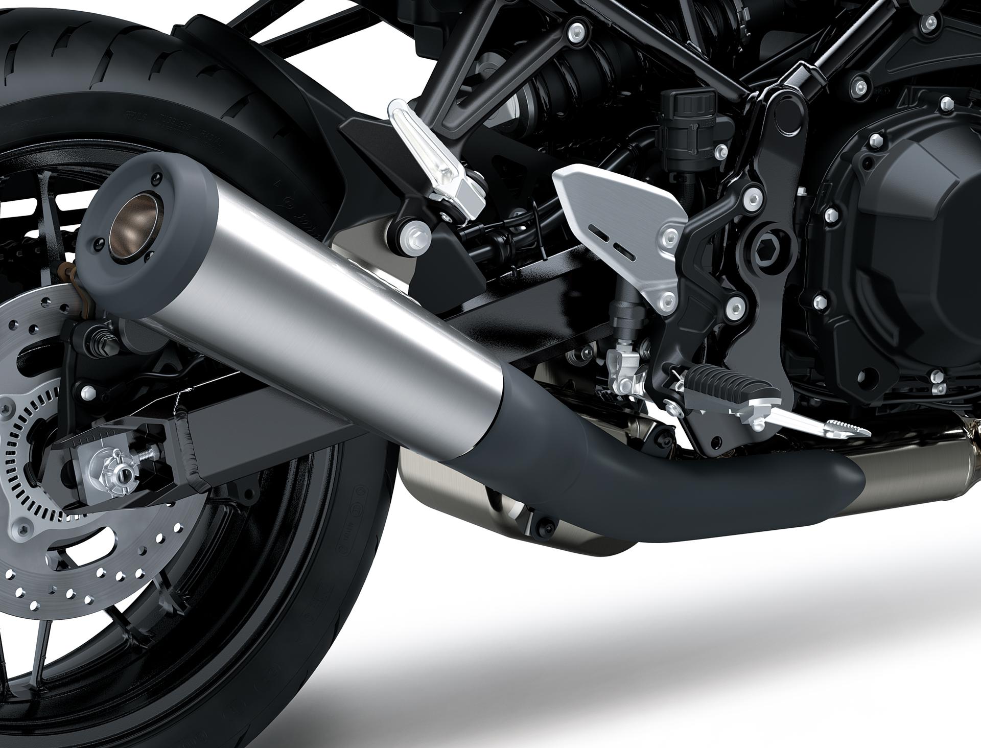 Z900RS A2 — detalle silenciador megáfono