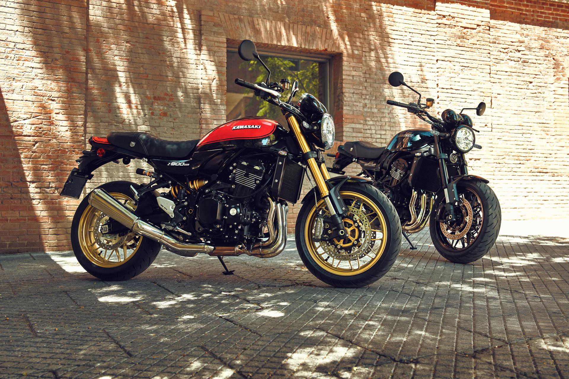 Z900RS SE A2 2026 — galería acción RS B lateral