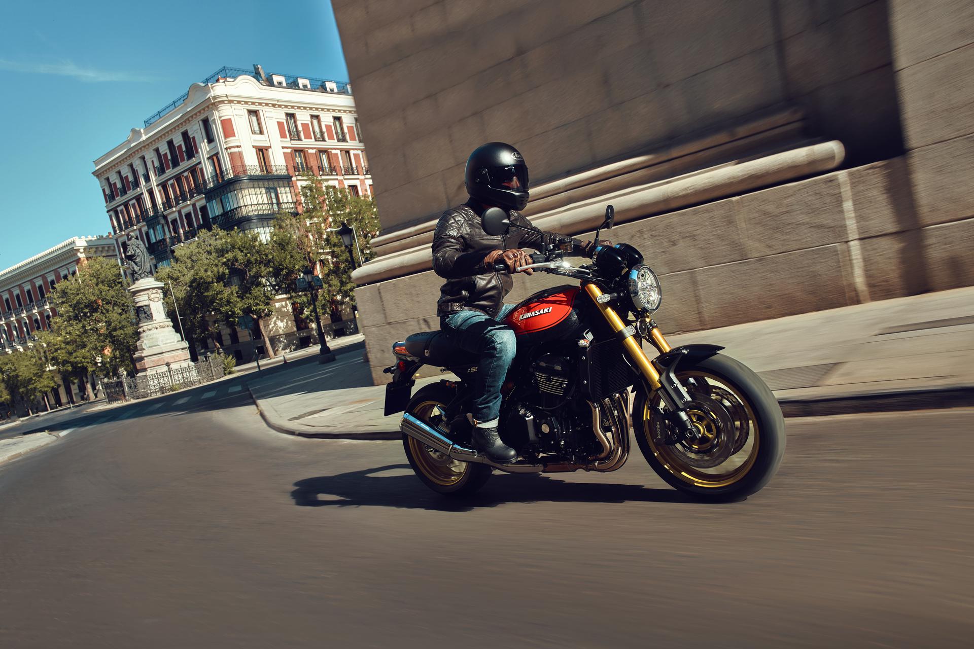 Z900RS SE A2 2026 — detalle frontal RF1