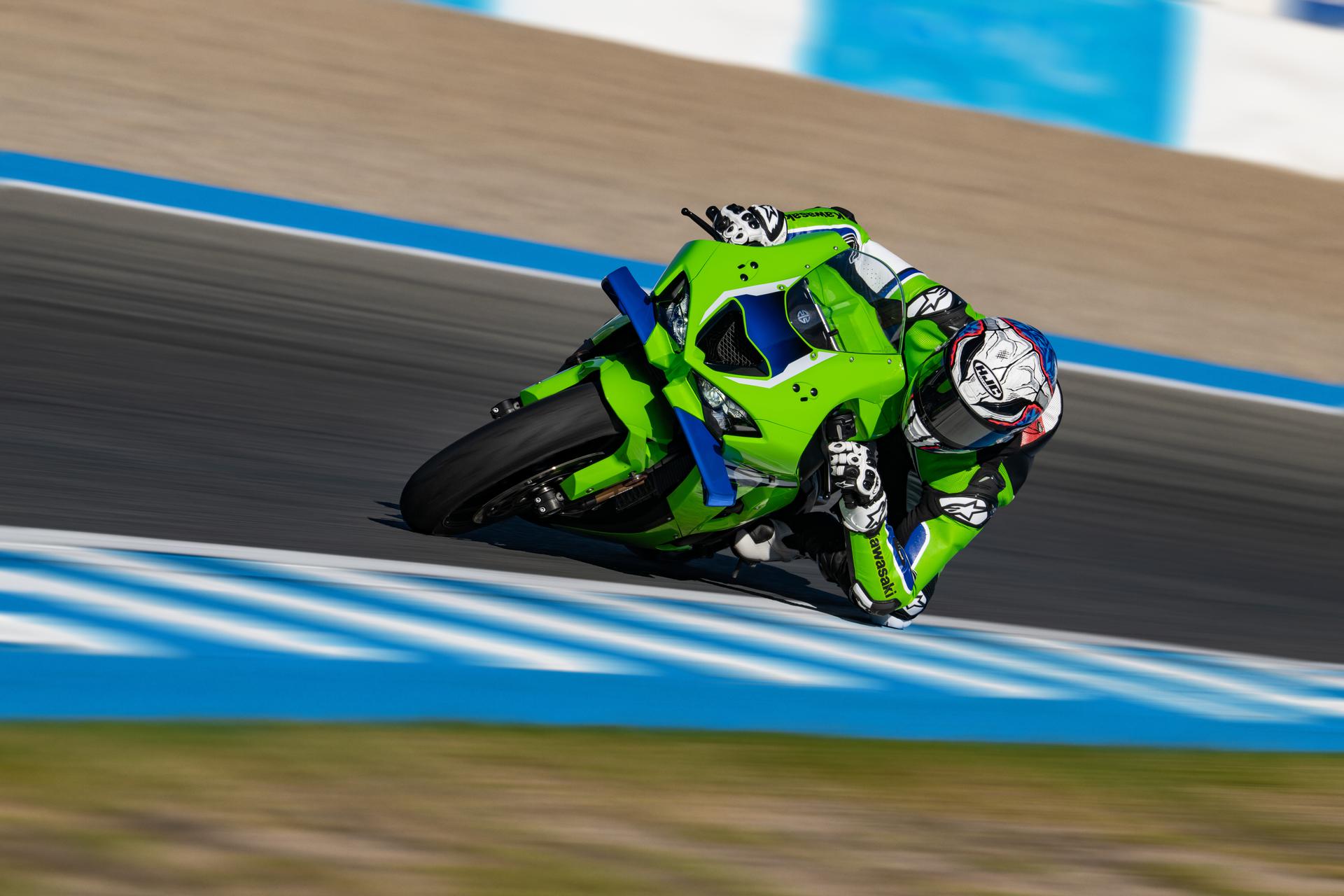 ZX-10R 2026 — galeria accion 3