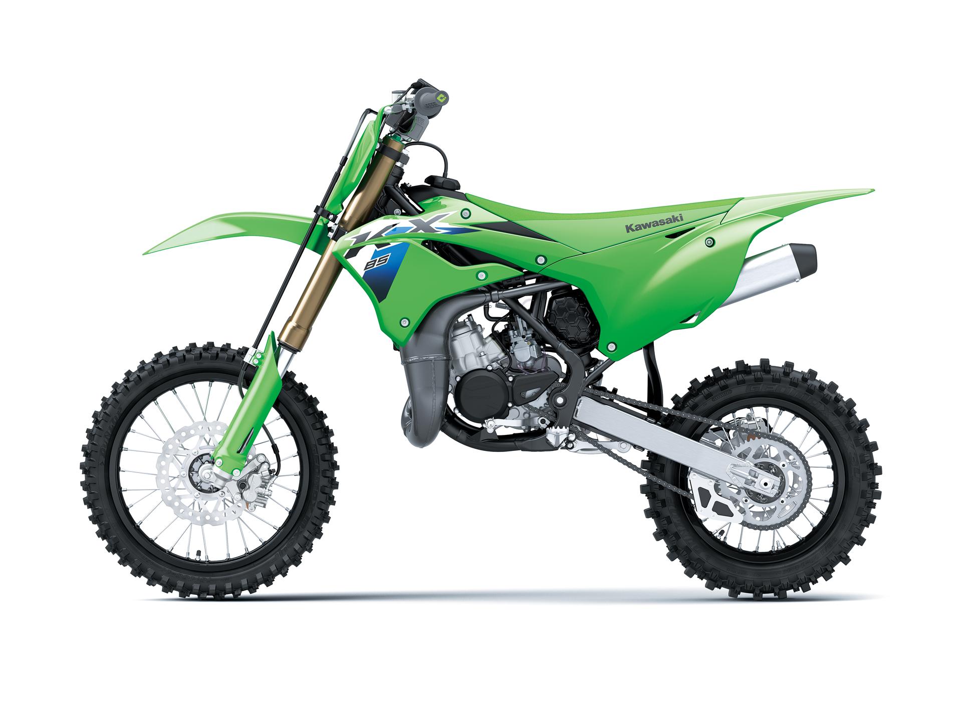 KX85 2026 — vista lateral izquierda